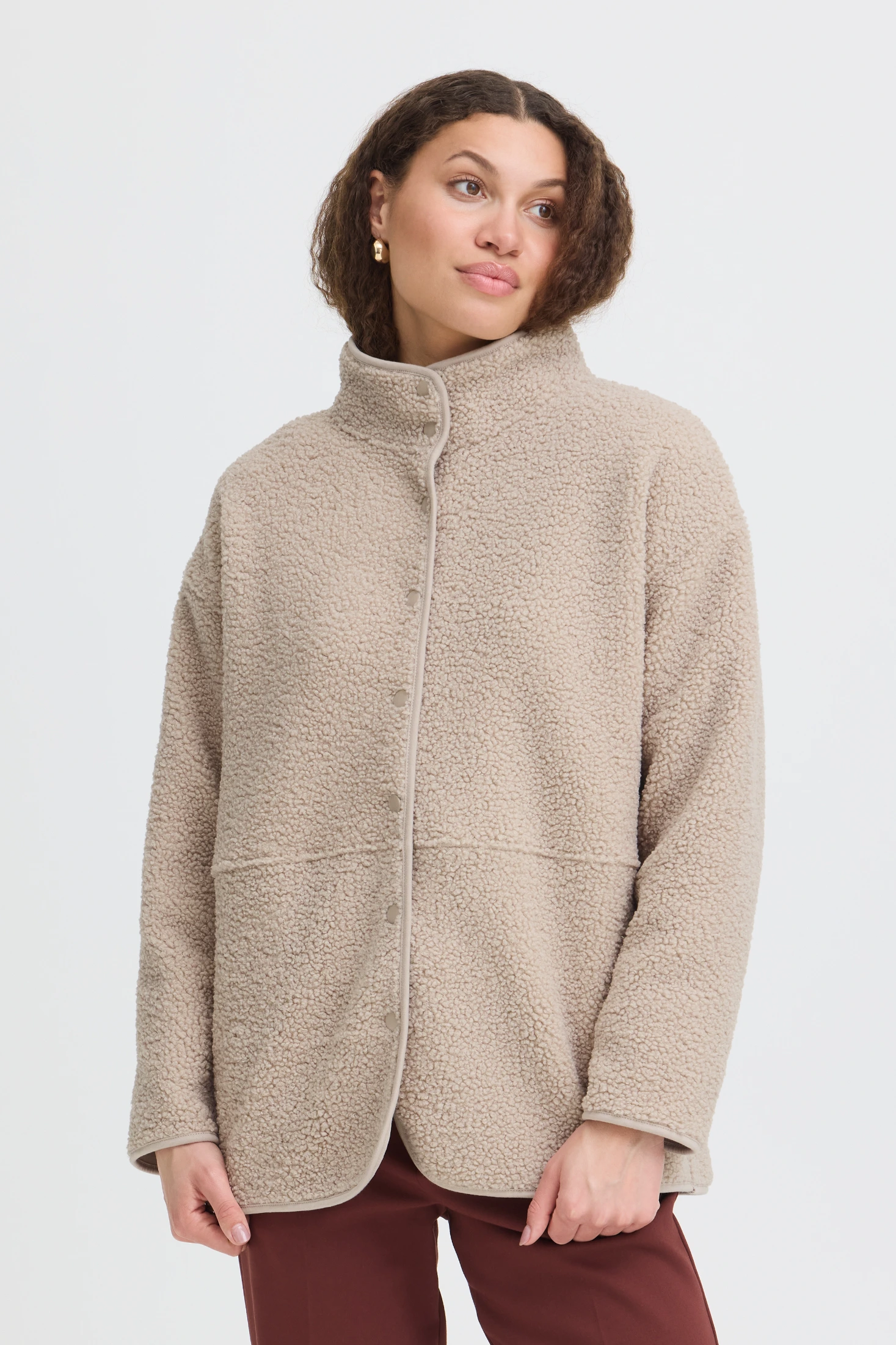 Fransa μπουφάν sherpa με όρθιο γιακά και κουμπιά String / Nature - φωτογραφία 1