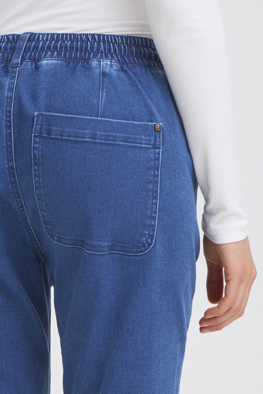 Fransa τζιν με λάστιχο στη μέση Mid blue denim - φωτογραφία 4